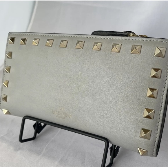Valentino Garavani Rockstud Gray Smooth Leather Long Wallet. Authentic! - Picture 9 of 16
